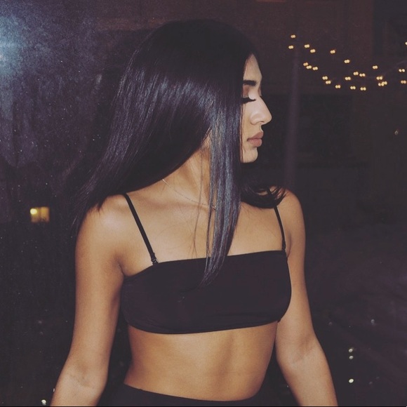 Black bralette crop top - Picture 2 of 2
